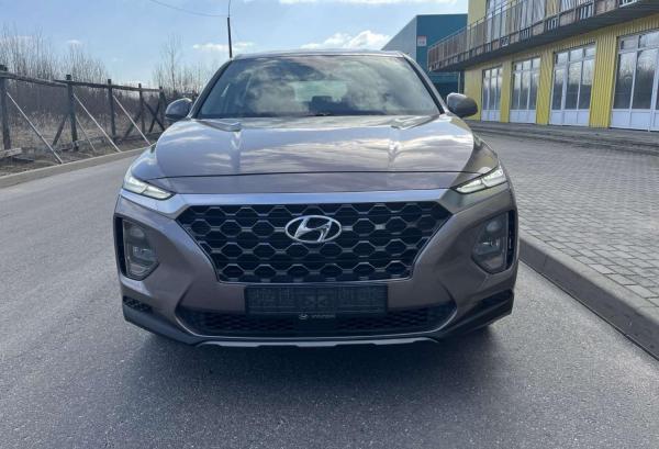 Hyundai Santa Fe, 2019 год выпуска с двигателем Бензин, 85 025 BYN в г. Минск