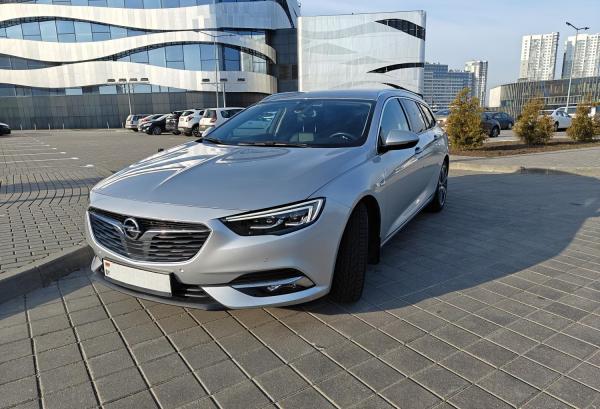 Opel Insignia, 2017 год выпуска с двигателем Дизель, 63 726 BYN в г. Минск