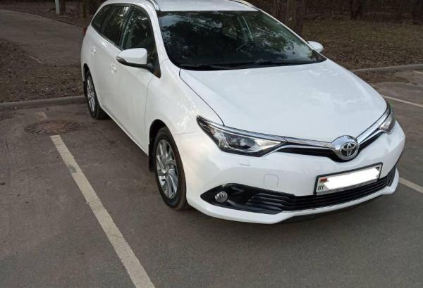 Toyota Auris, 2015 год выпуска с двигателем Бензин, 56 098 BYN в г. Минск