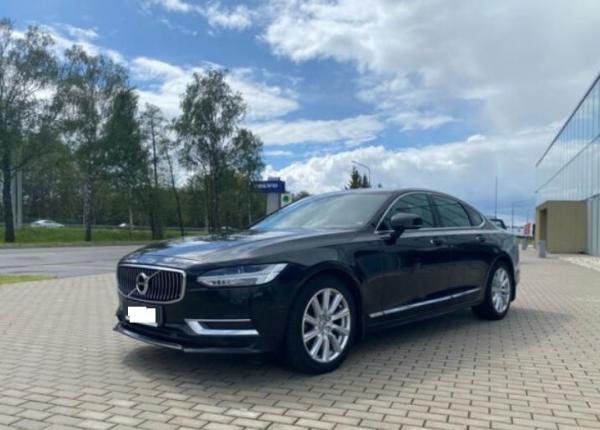 Volvo S90, 2019 год выпуска с двигателем Бензин, 104 276 BYN в г. Могилёв