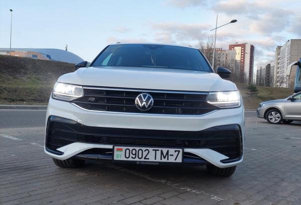 Volkswagen Tiguan, 2022 год выпуска с двигателем Бензин, 118 888 BYN в г. Минск