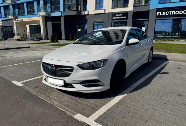 Opel Insignia, 2017 год выпуска с двигателем Дизель, 54 779 BYN в г. Минск