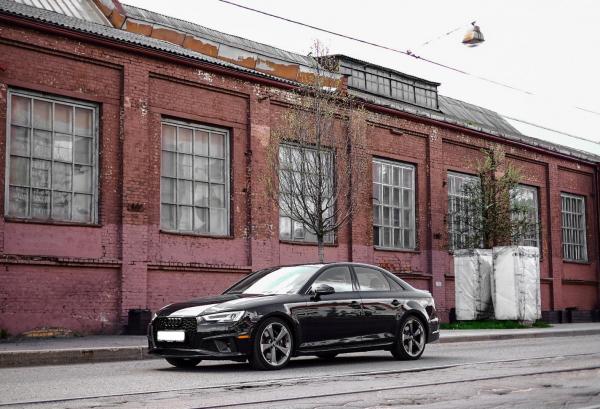 Audi S4, 2019 год выпуска с двигателем Бензин, 151 871 BYN в г. Минск