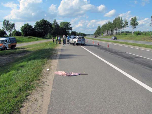 Минск-Микашевичи: В аварию попали четверо молодых людей