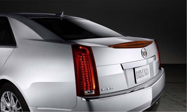 В 2012 году на автомобиле Cadillac CTS будет стоять спортивный пакет в V-стиле