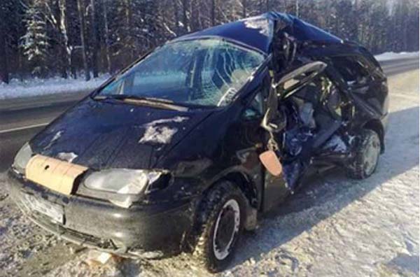 Трасса Минск-Гомель: Ford врезался в Mercedes - погиб 24-х летний водитель