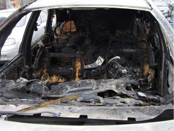 Сгоревший автомобиль Citroen Picasso – памятник противопожарной безопасности