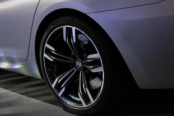 BMW показала тизеры нового M6 GranCoupe