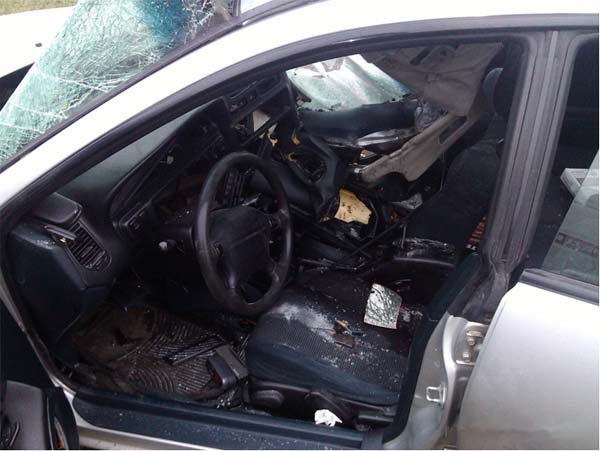 Mazda въехала в столб, из-за чего водитель скончался на месте
