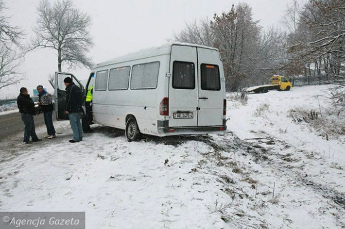Неподалеку от Белостока опрокинулся микроавтобус с жителями Беларуси