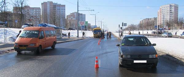 Бесправный водитель сбил гродненского школьника