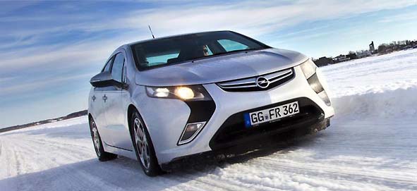 Opel проводит зимние испытания модели Ampera