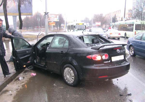 В Гомеле произошло лобовое столкновение Mazda и Volkswagen