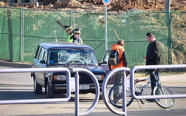 В столице водитель ВАЗа сбил велосипедиста
