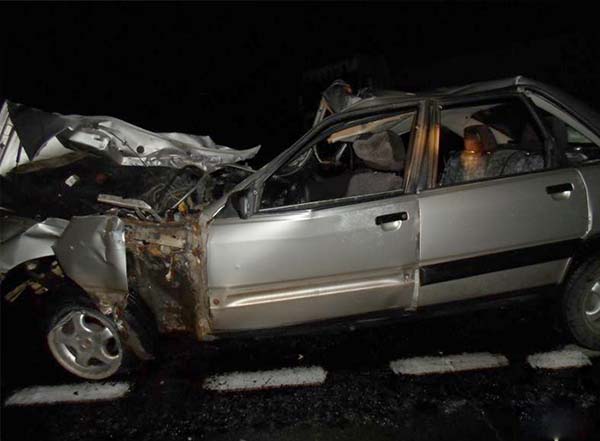 На дороге М10 столкнулись автопоезд и Audi 100 – 4 человека скончались