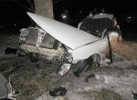 В Березовском районе водитель Audi въехал в дерево