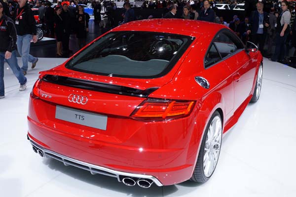 Audi TT свежей генерации обзавелась парой бензиновых агрегатов и одним дизелем