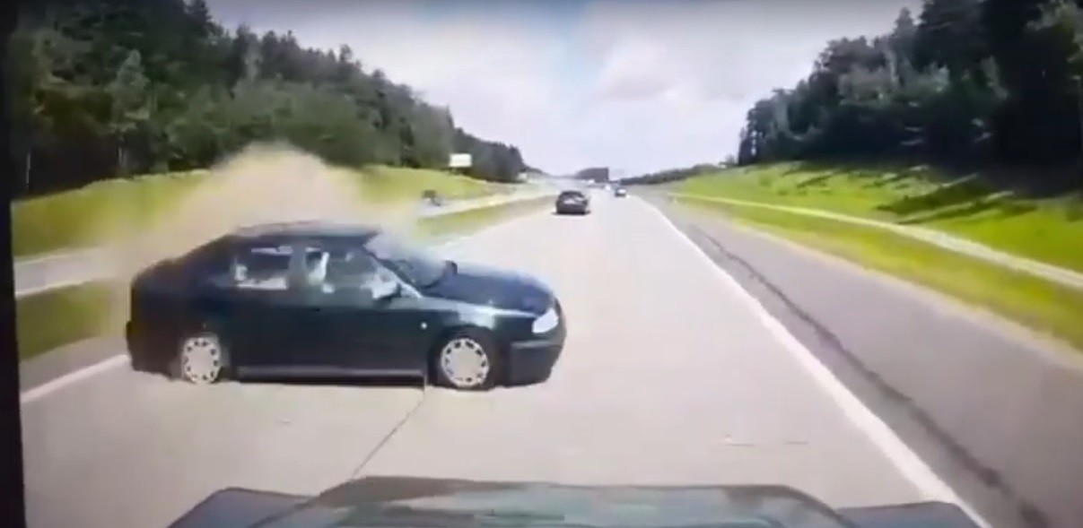 Видео: Смертельное столкновение Skoda и Land Rover под Минском