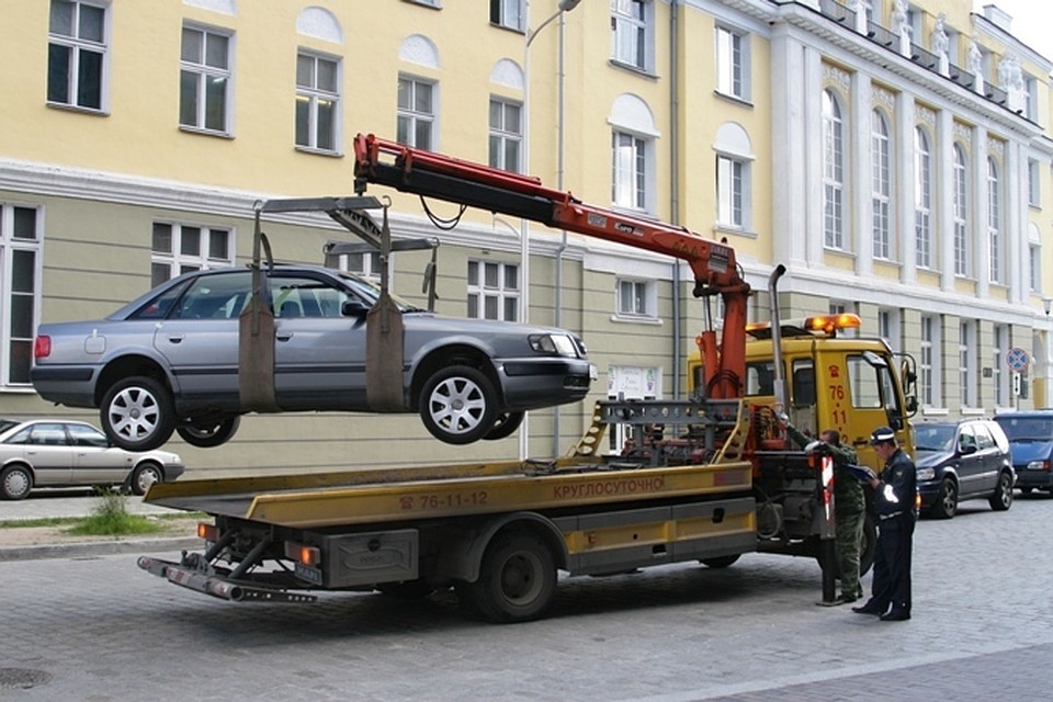 Минская ГАИ заявила, что каждое авто, мешающее уборке снега, будет эвакуировано