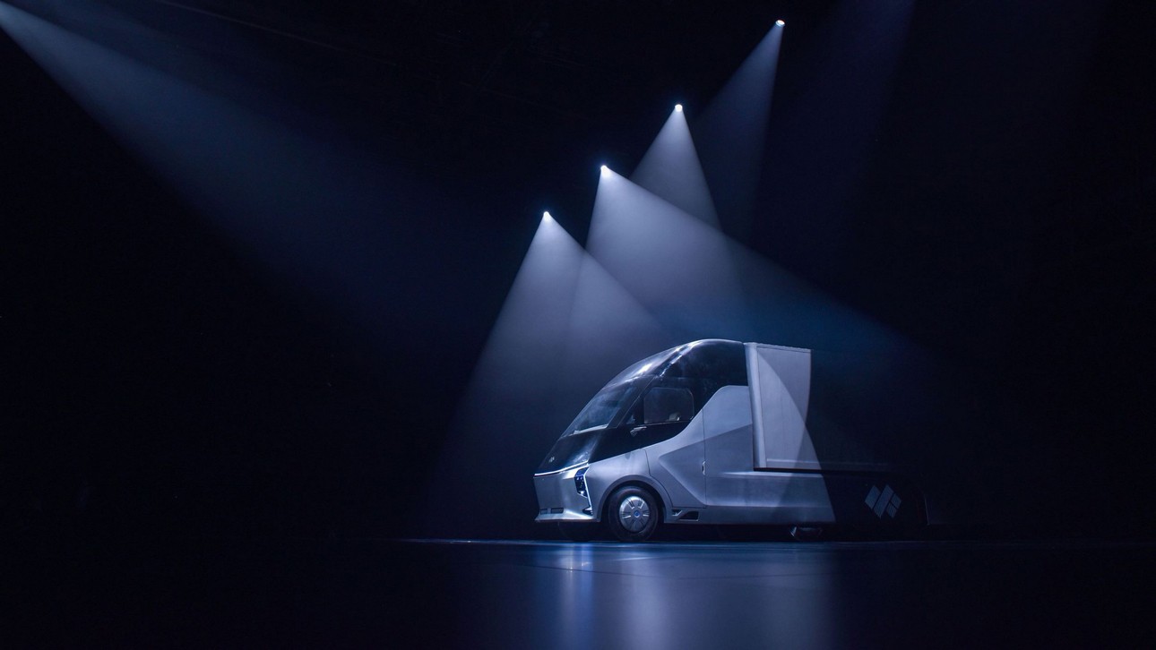 Гостья из будущего – интернет-гигант из Китая презентовал футуристическую модель грузовика