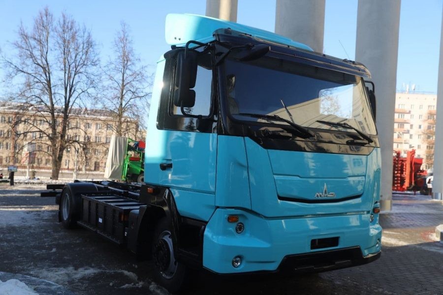 Видео: МАЗ представил электрический грузовик МАЗ-4381EE