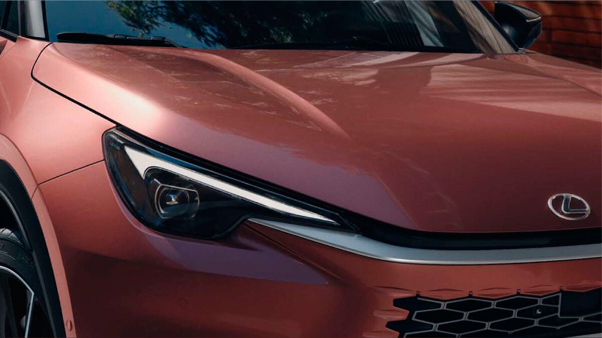 Видео: премьера самой маленькой и доступной модели Lexus состоится в следующем месяце