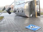 В Гродно опрокинулся 5-ти тонный прицеп с молоком