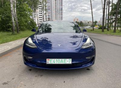 Фото Tesla Model 3