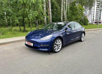 Фото Tesla Model 3