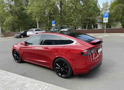 Фото Tesla Model X