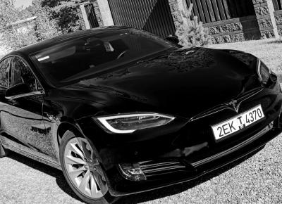 Фото Tesla Model S