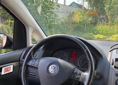 Фото Volkswagen Touran