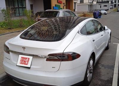 Фото Tesla Model S