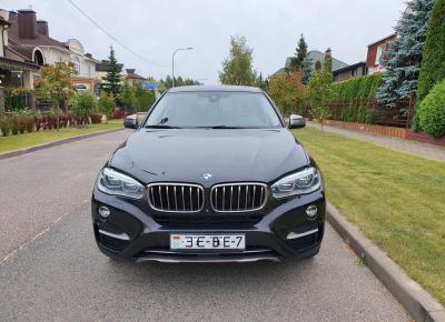 Фото BMW X6