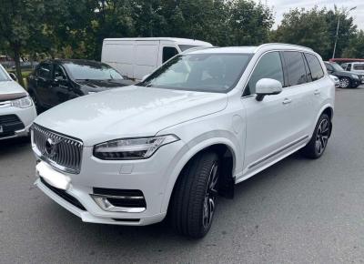 Фото Volvo XC90