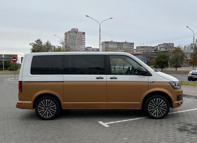 Фото Volkswagen Multivan