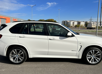 Фото BMW X5