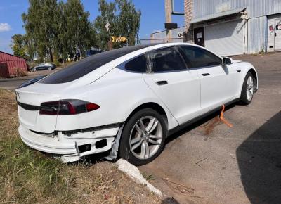 Фото Tesla Model S