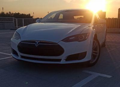 Фото Tesla Model S