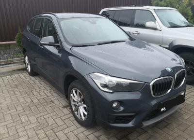 Фото BMW X1