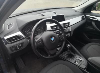 Фото BMW X1