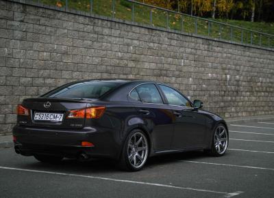 Фото Lexus IS