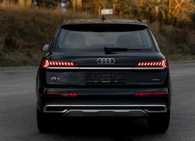 Фото Audi Q7