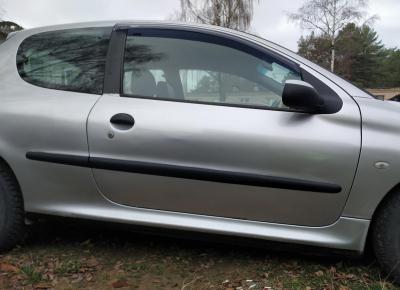 Фото Peugeot 206