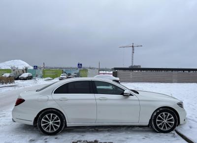 Фото Mercedes-Benz E-класс