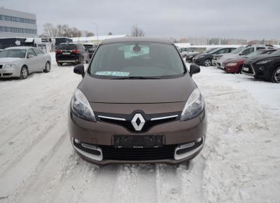 Фото Renault Scenic