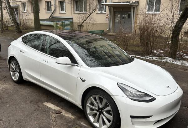 Tesla Model 3, 2018 год выпуска с двигателем Электро, 103 917 BYN в г. Минск