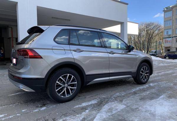 Volkswagen Tiguan, 2019 год выпуска с двигателем Бензин, 95 064 BYN в г. Минск