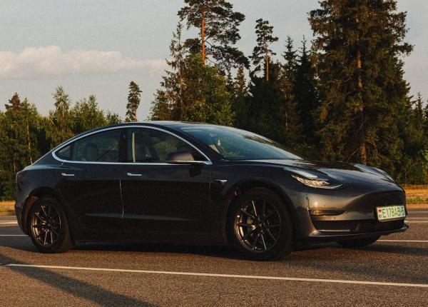 Tesla Model 3, 2018 год выпуска с двигателем Электро, 105 841 BYN в г. Минск
