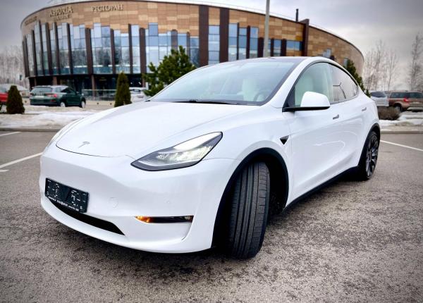 Tesla Model Y, 2020 год выпуска с двигателем Электро, 137 994 BYN в г. Минск
